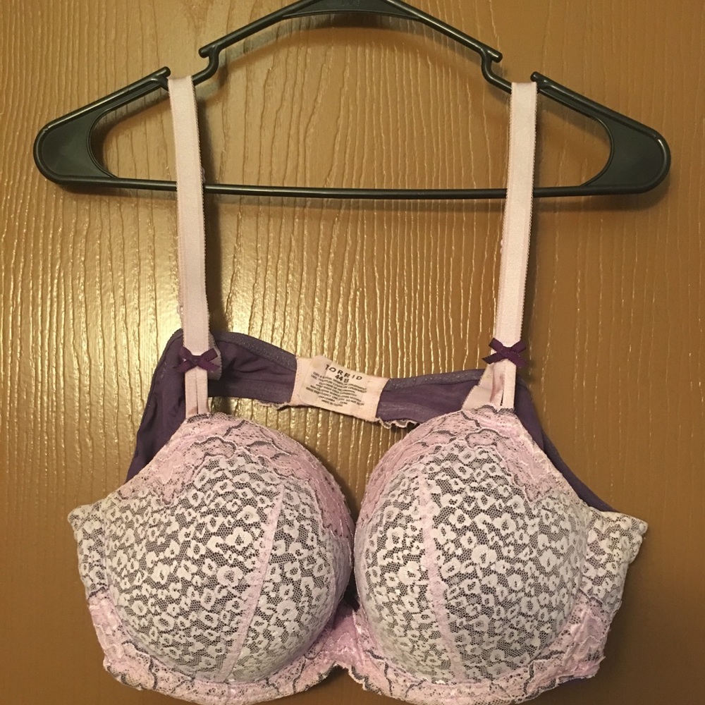 Torrid Sz 44B Demi style bra